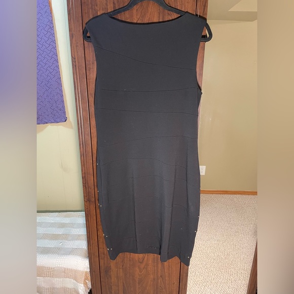 Sleeveless Dress with Metal Details - Picture 3 of 5